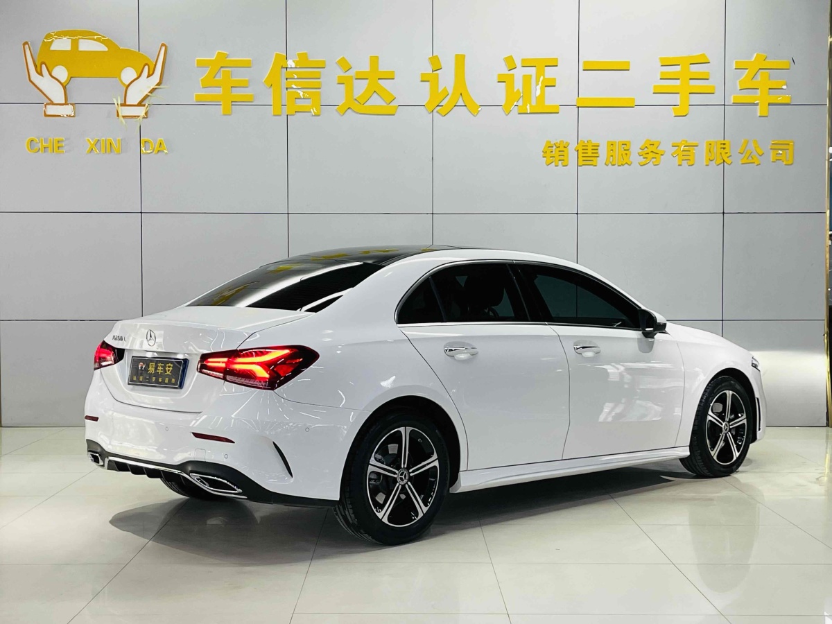 奔馳 奔馳A級  2022款 改款二 A 200 L 運(yùn)動轎車時尚型圖片