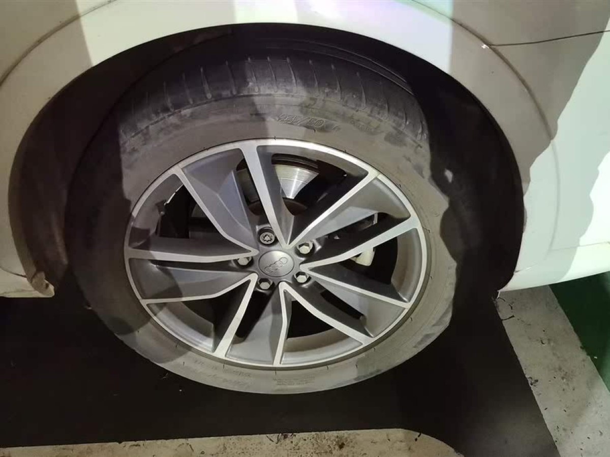 奧迪 奧迪Q3  2018款 30 TFSI 時尚型典藏版圖片
