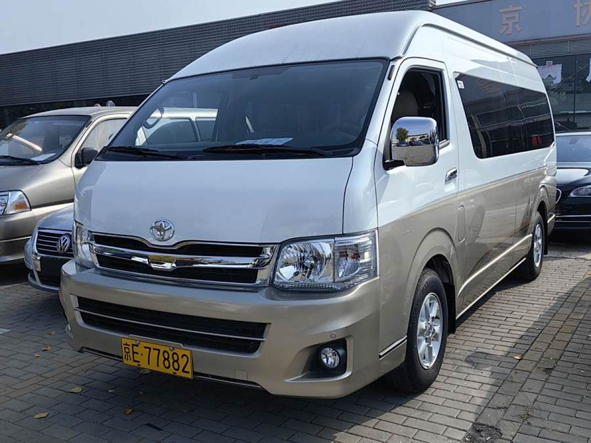 豐田 HIACE  2011款 2.7L自動標(biāo)準(zhǔn)版13座圖片