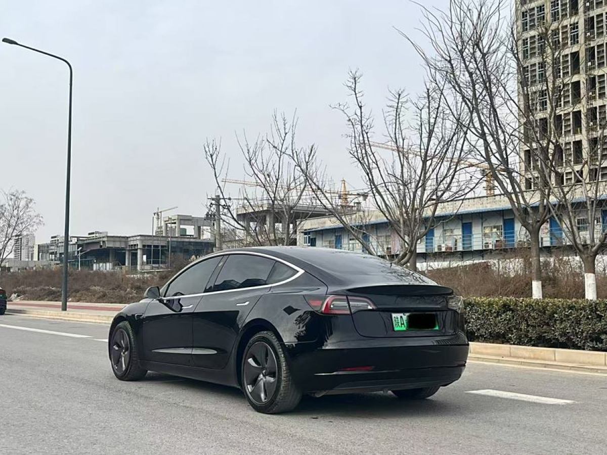 特斯拉 Model 3  2020款 改款 標(biāo)準(zhǔn)續(xù)航后驅(qū)升級(jí)版圖片