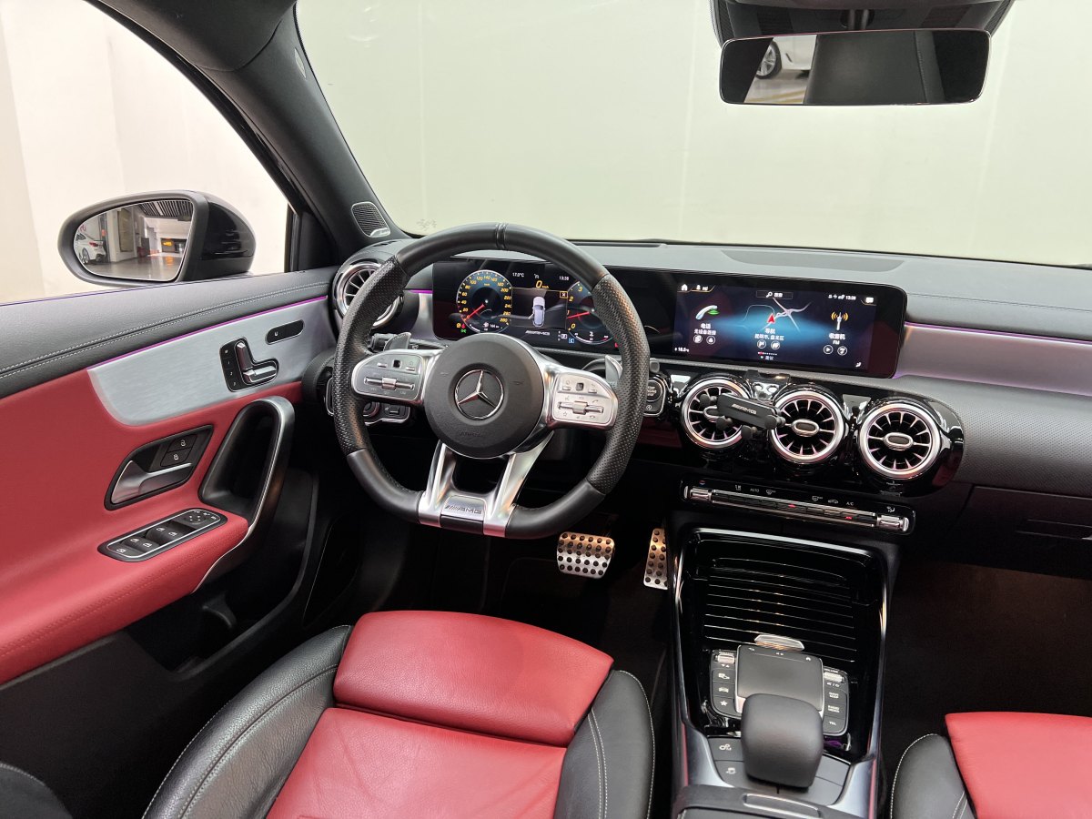 奔馳 奔馳A級AMG  2020款 AMG A 35 4MATIC圖片