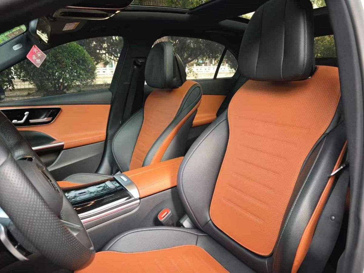 奔馳 V級(jí)  2022款 V 260 L 長(zhǎng)軸距尊貴版圖片