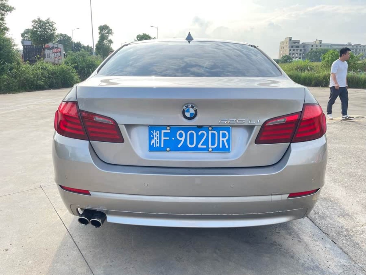 寶馬 寶馬5系  2013款 525Li 領(lǐng)先型圖片