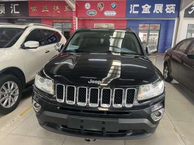 2013年6月 Jeep 指南者(進(jìn)口) 2.0L 兩驅(qū)豪華版圖片