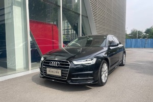 奧迪Q3 奧迪 30周年年型 35 TFSI 時(shí)尚型