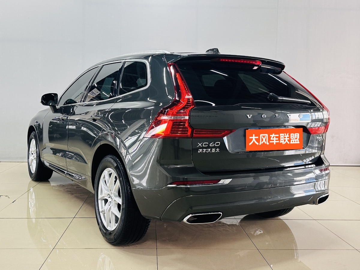 2021年6月沃爾沃 XC60  2021款 T5 四驅(qū)智逸豪華版