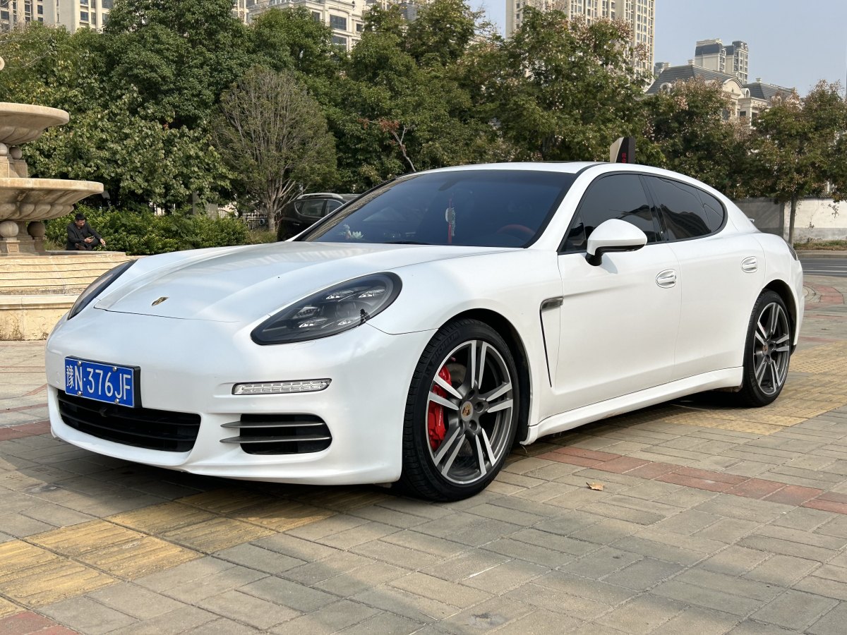 2013年10月保時(shí)捷 Panamera  2014款 Panamera 4 3.0T