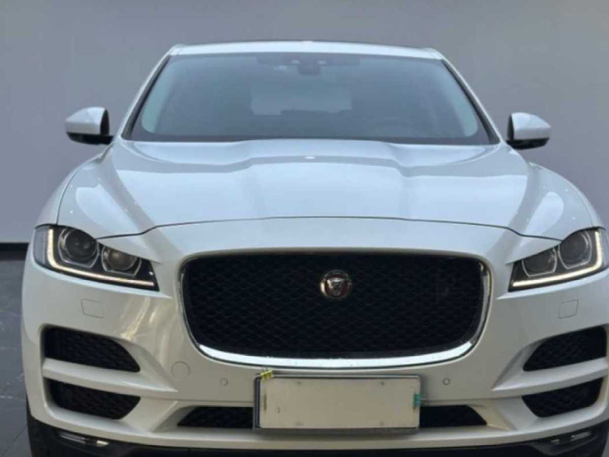 2017年6月捷豹 F-PACE  2016款 2.0T 兩驅(qū)都市尊享版