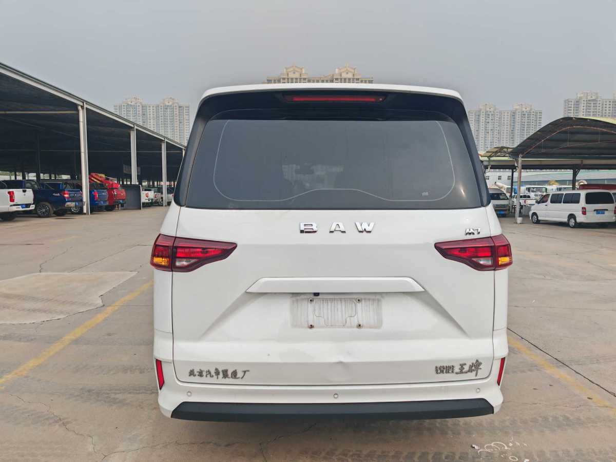 北汽制造 王牌M7  2024款 1.6L 長軸創(chuàng)享型 9座圖片