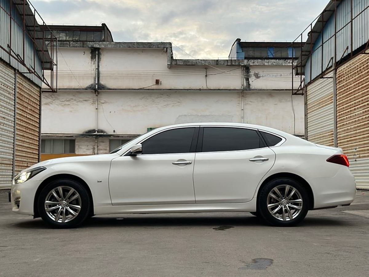 英菲尼迪 Q70  2015款 Q70L 2.5L 精英版圖片