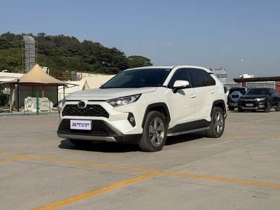 2022年10月 豐田 RAV4榮放 2.0L CVT兩驅(qū)風(fēng)尚版圖片