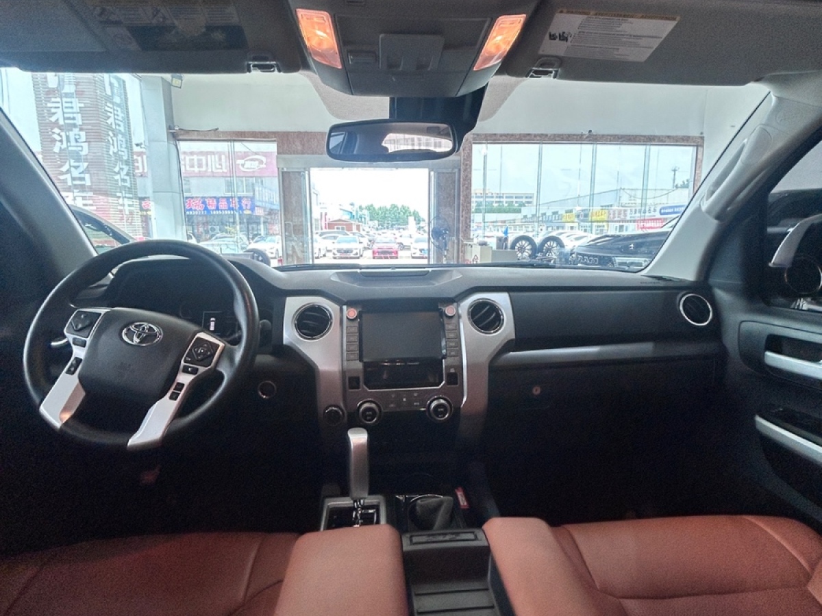 豐田 坦途  2015款 5.7 Limited 四驅 CrewMax 美規(guī)版圖片