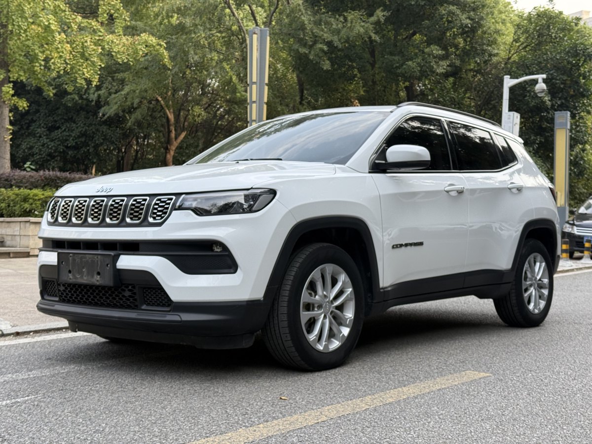 Jeep 指南者  2021款 220T 自動領(lǐng)先版圖片