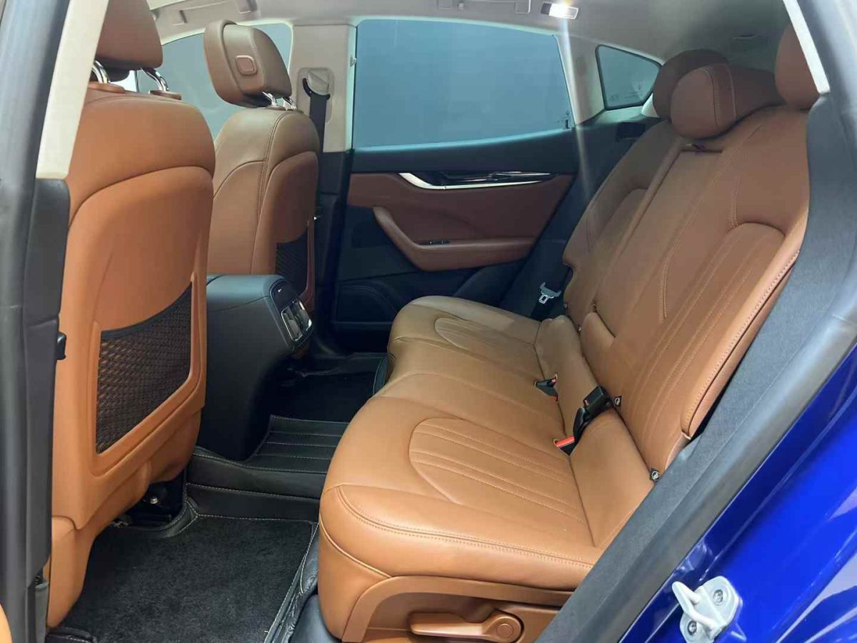 瑪莎拉蒂 Levante  2020款 3.0T 標(biāo)準(zhǔn)版圖片