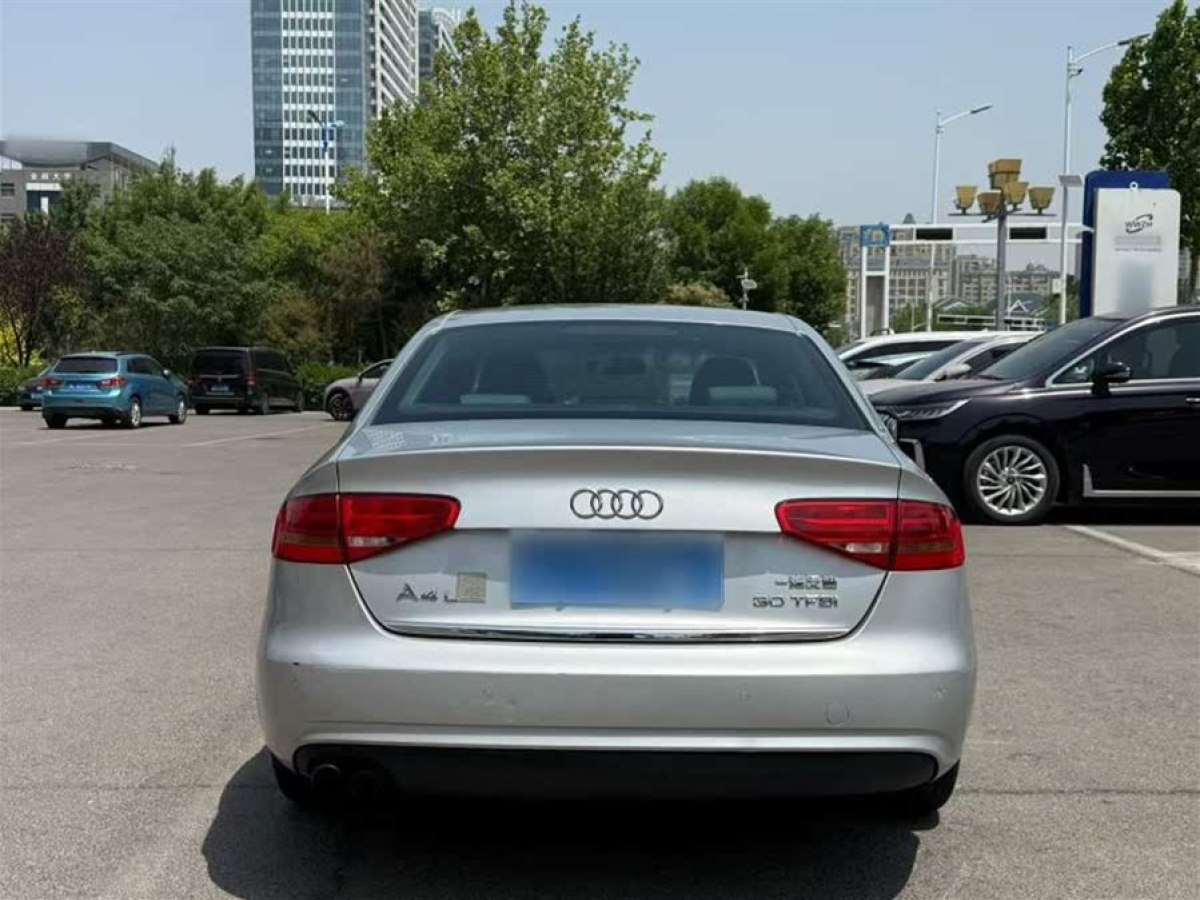 奧迪 奧迪A4L  2015款 30 TFSI 自動(dòng)舒適型圖片