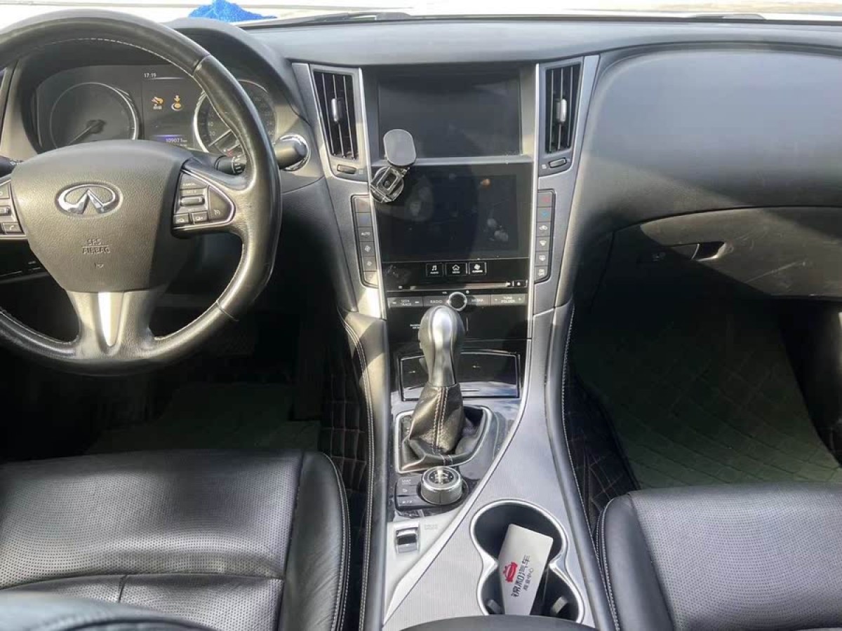 英菲尼迪 Q50L  2016款 2.0T 悅享版圖片