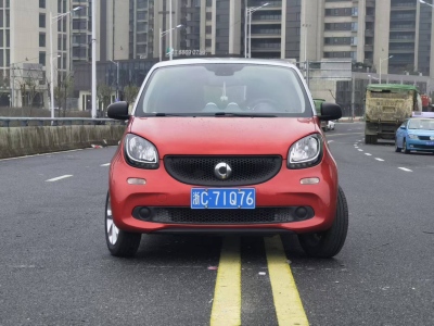 2017年2月 smart forfour 1.0L 52千瓦激情版圖片