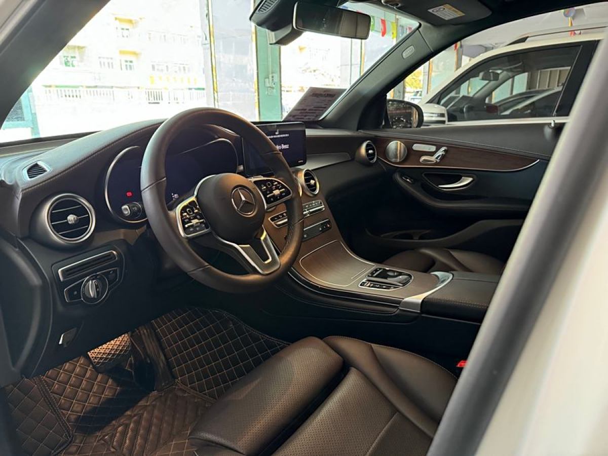 2021年4月奔馳 奔馳GLC  2021款 GLC 300 L 4MATIC 動感型