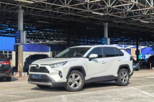 RAV4 豐田 榮放 2.0L CVT兩驅(qū)風尚版