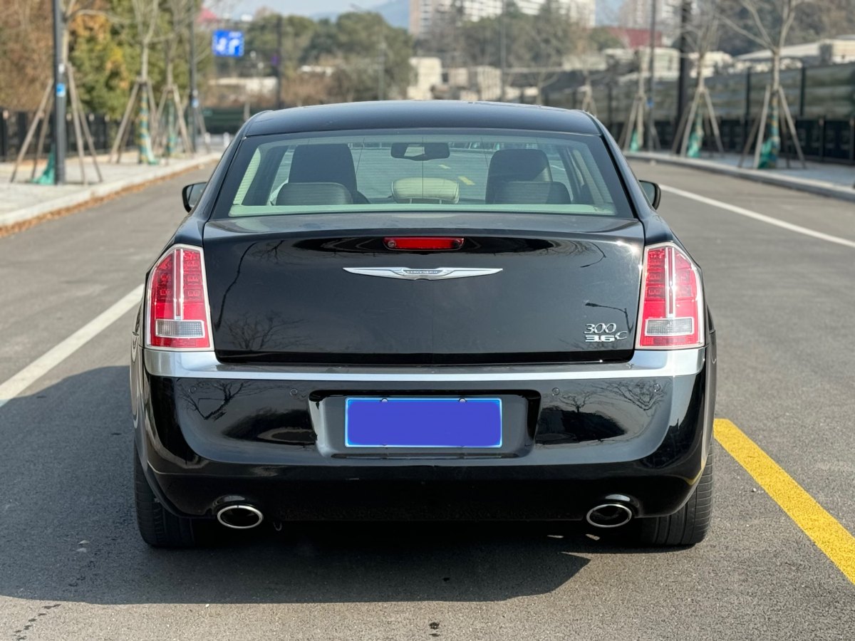 克萊斯勒 300C  2013款 3.6L 尊崇版圖片