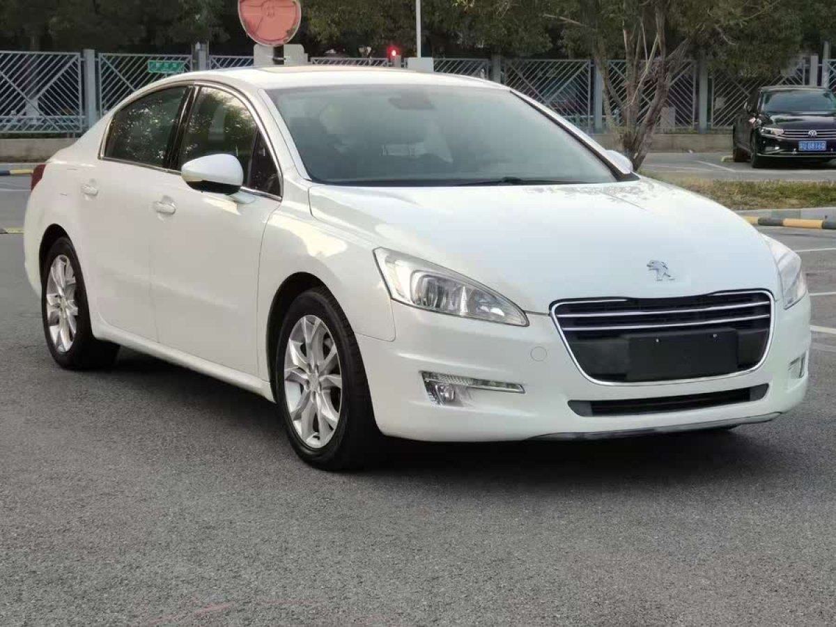 標(biāo)致 508  2012款 2.0L 自動豪華版圖片