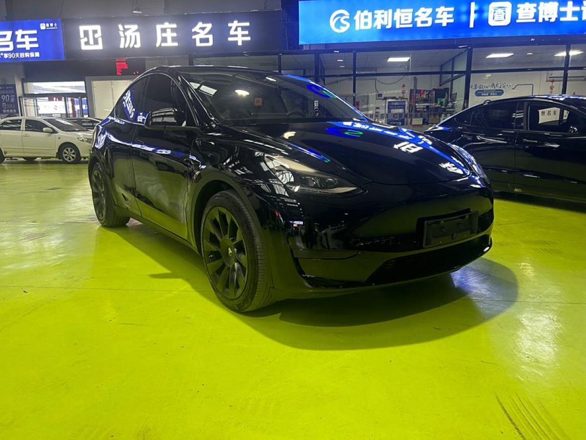 特斯拉 Model 3  2023款 煥新版 后輪驅(qū)動圖片