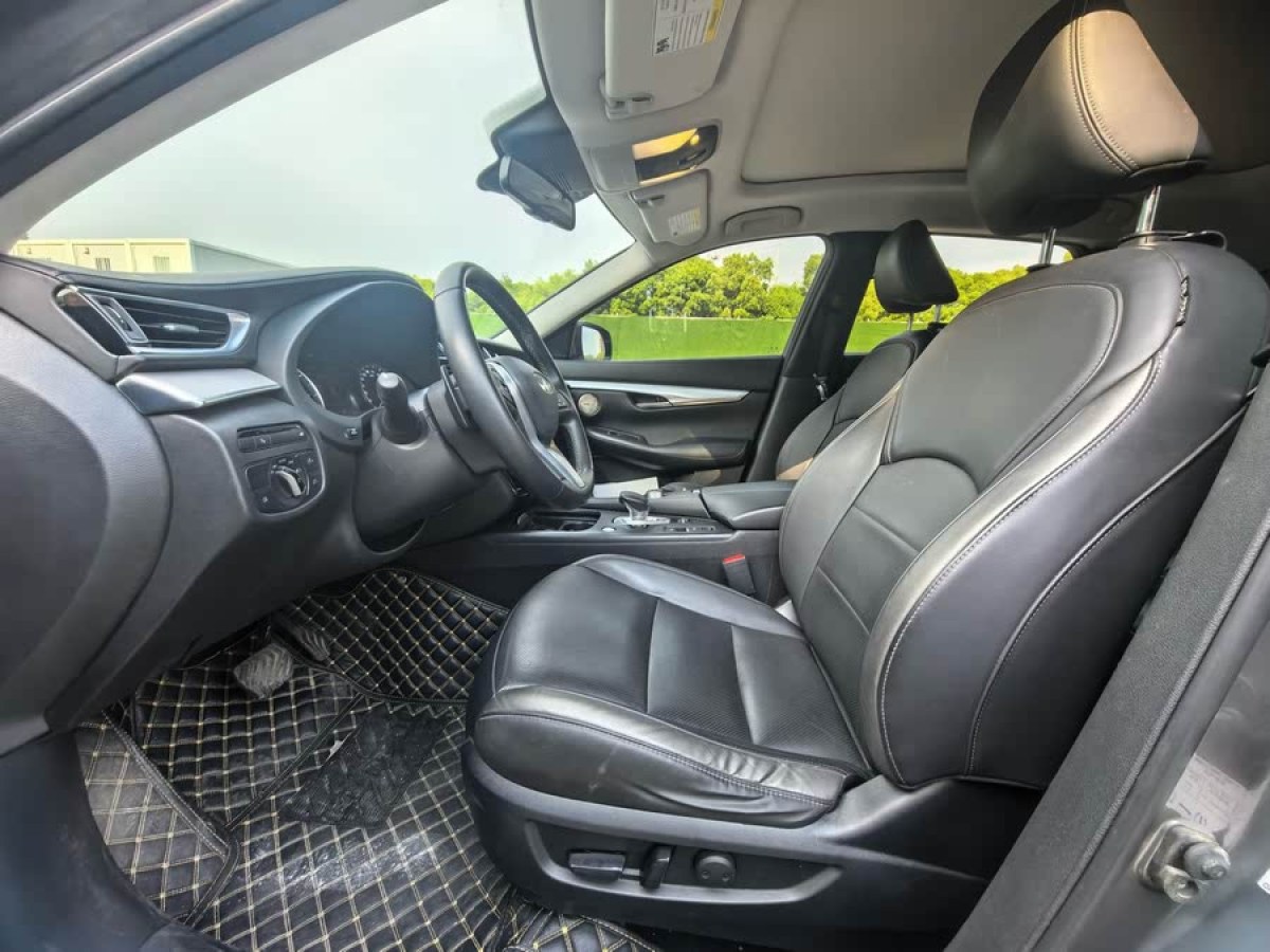 英菲尼迪 QX50  2020款 改款 2.0T 四驅(qū)菁英版圖片