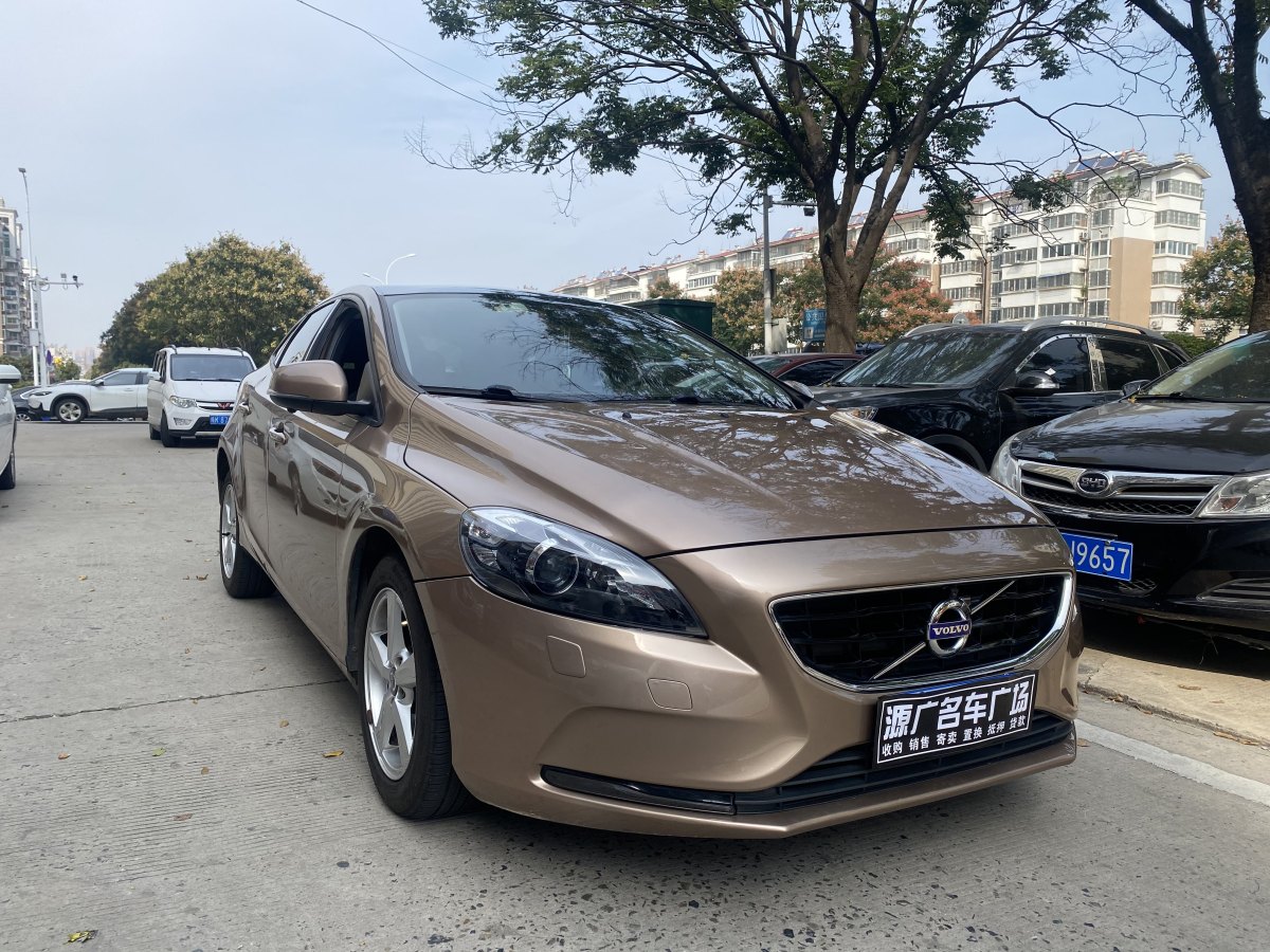 沃爾沃 V40  2016款 T3 智逸版圖片