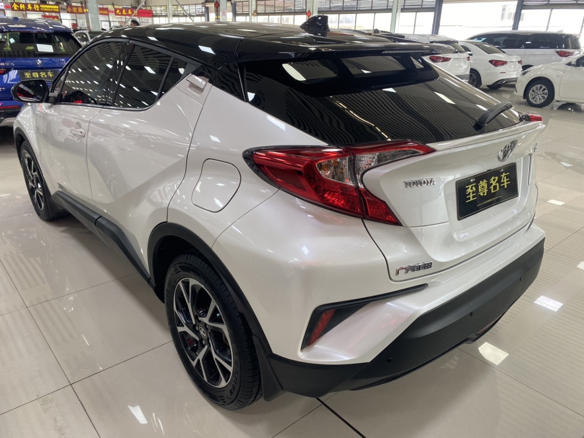 2019年4月豐田 C-HR  2018款 2.0L 領(lǐng)先版 國(guó)V