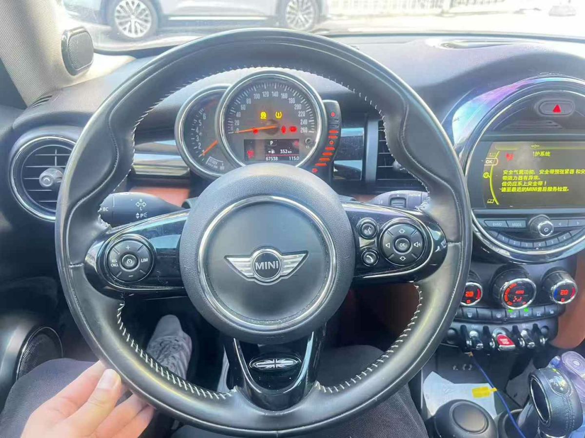 MINI MINI  2016款 1.2T ONE 五門版圖片