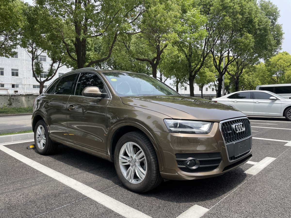 2016年4月奧迪 奧迪Q3  2015款 35 TFSI quattro 技術型