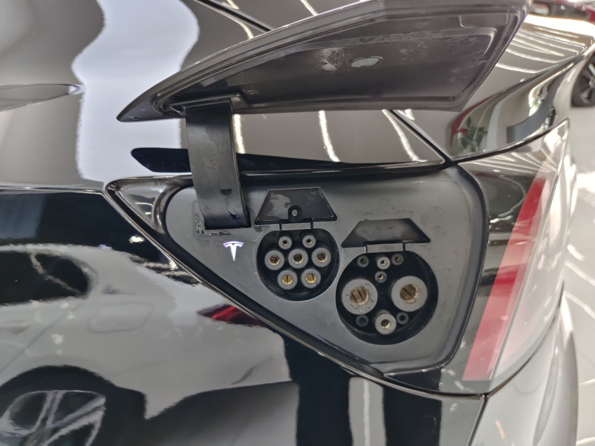 特斯拉 Model 3  2022款 改款 后轮驱动版图片