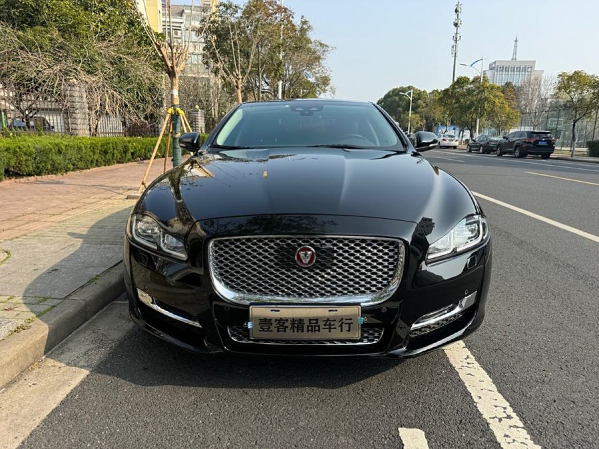 捷豹 XJ  2018款 XJL 3.0 SC 兩驅(qū)典雅商務(wù)版圖片