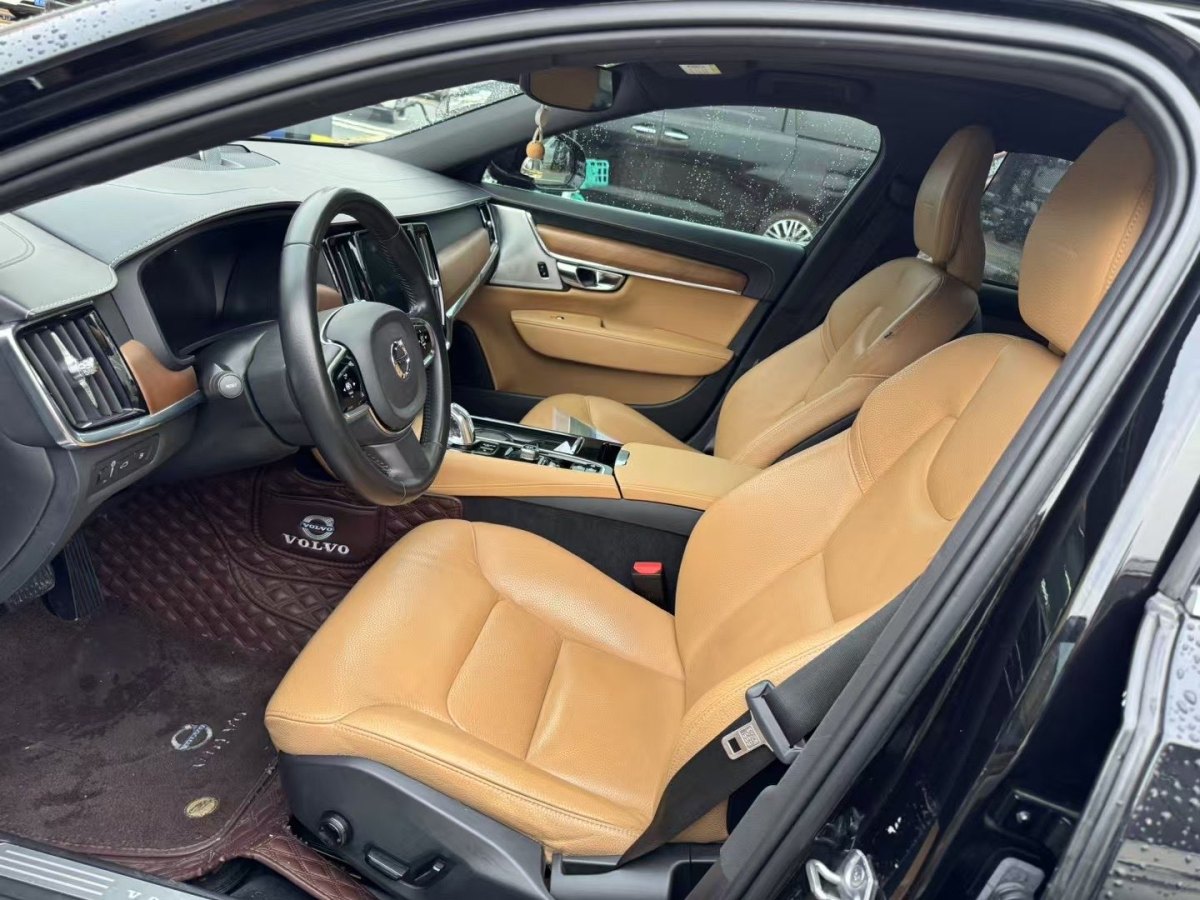 沃爾沃 S90新能源  2019款  T8 E驅(qū)混動 智雅版 國VI圖片