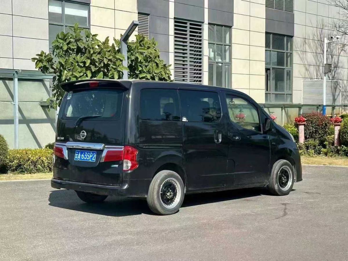 日產(chǎn) NV200  2014款 1.6L CVT尊享型 國IV圖片