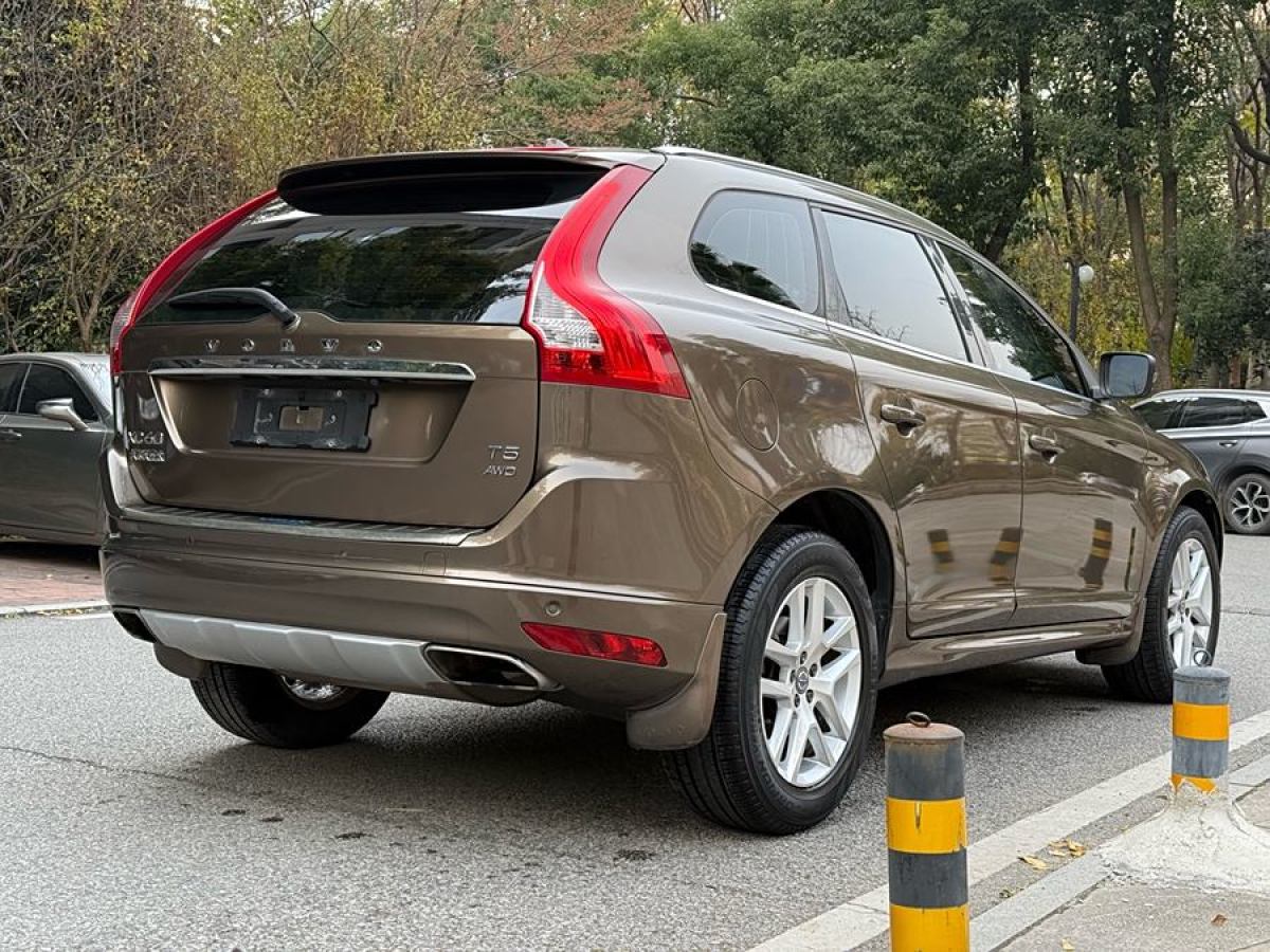 沃爾沃 XC60  2017款 T5 AWD 智進(jìn)版圖片