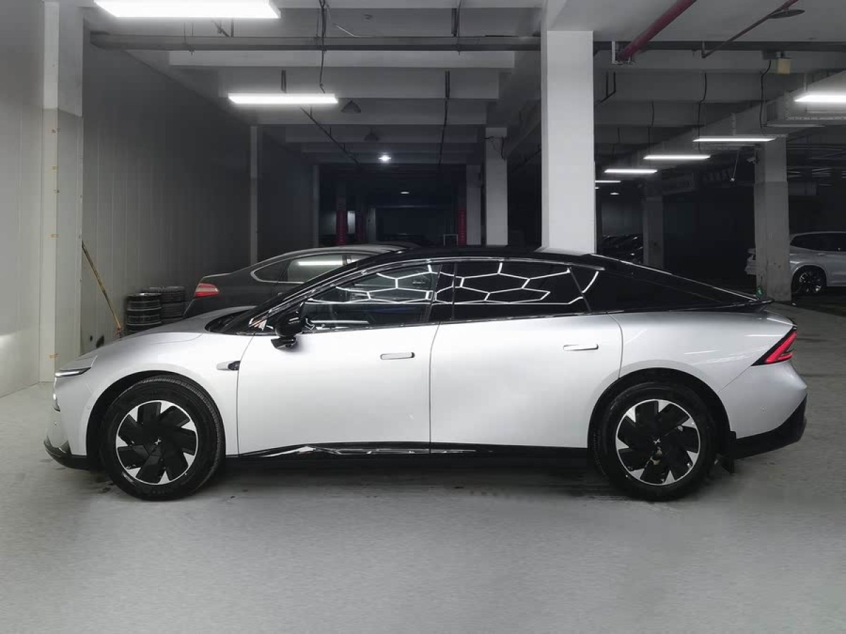 小鵬 小鵬P7+  2024款 長續(xù)航 Max圖片