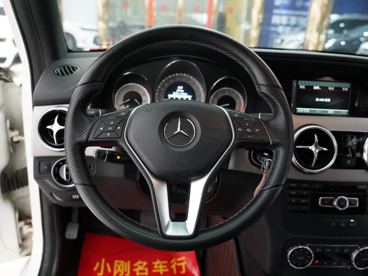 奔馳 奔馳GLK級  2014款 GLK 260 4MATIC 動感型圖片