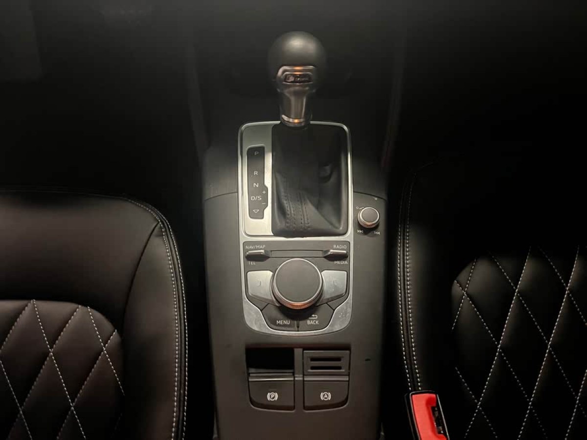 奧迪 奧迪A3  2019款 Sportback 35 TFSI 進(jìn)取型 國V圖片