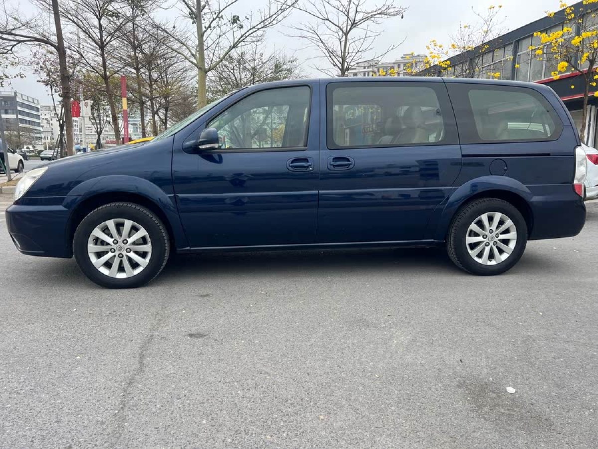 別克 GL8  2011款 2.4L CT舒適版圖片