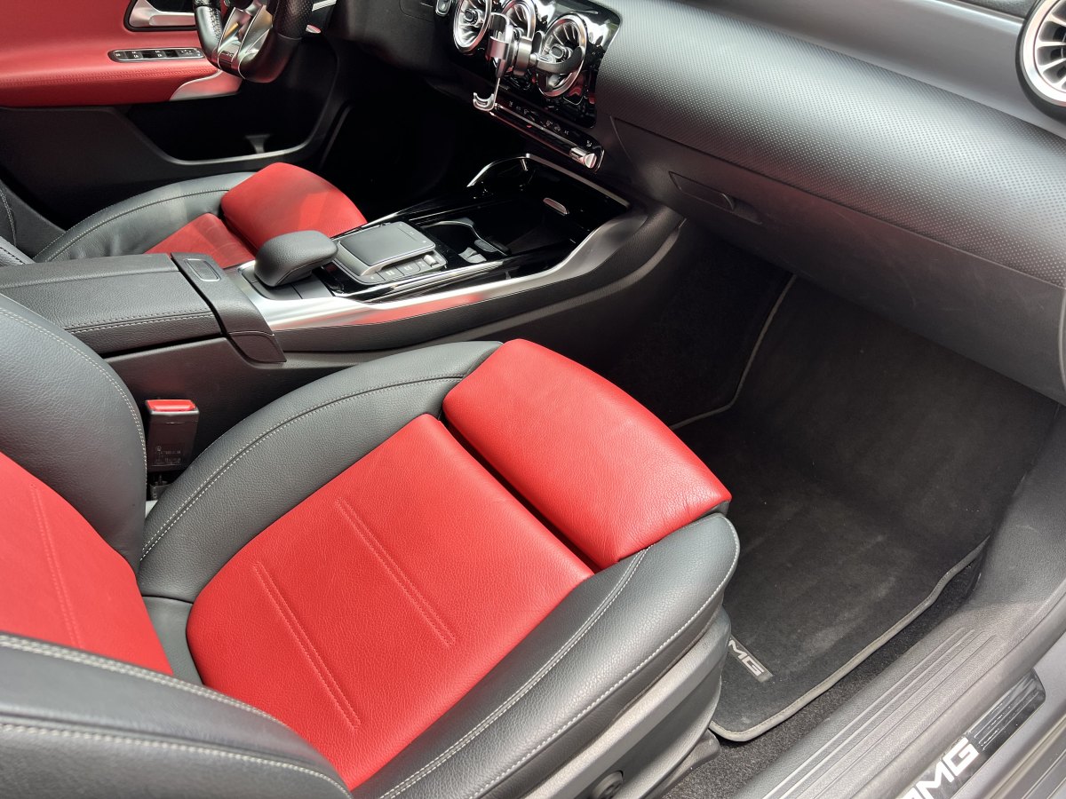 奔馳 奔馳A級AMG  2020款 改款 AMG A 35 4MATIC圖片