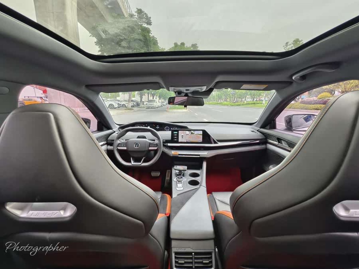 長(zhǎng)安 長(zhǎng)安UNI-V  2022款 2.0T 領(lǐng)速版圖片