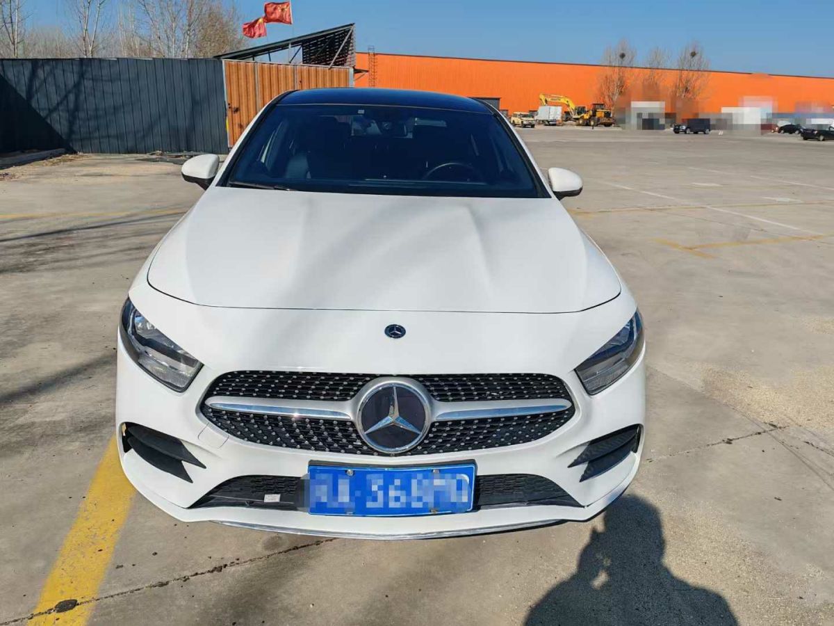 奔馳 奔馳A級(jí)  2023款 A 180 L圖片
