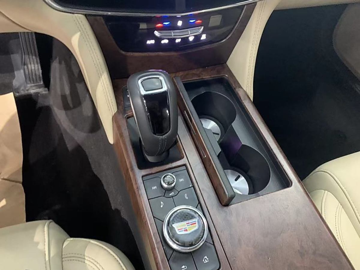 凱迪拉克 CT6  2019款 28T 豪華型圖片