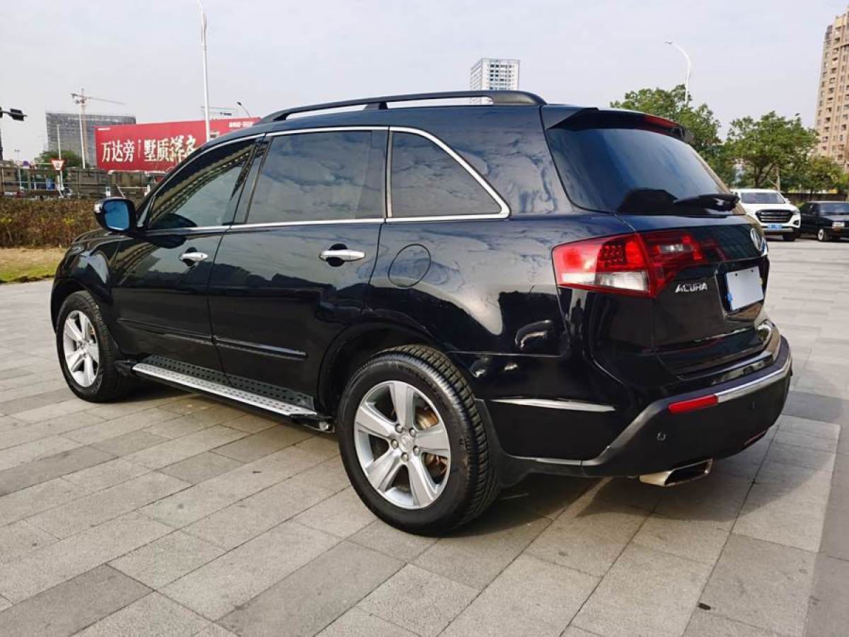 謳歌 MDX  2010款 3.7 標(biāo)準(zhǔn)版圖片