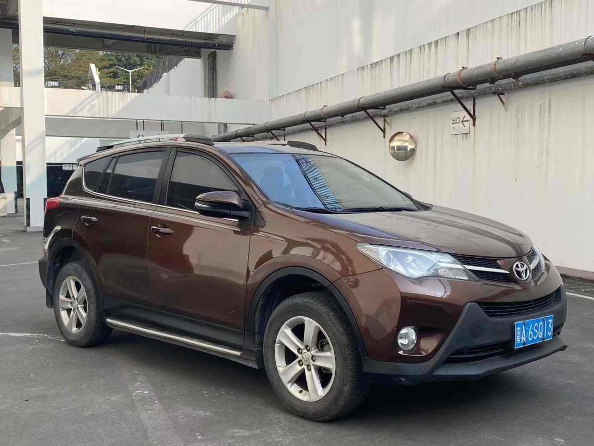 豐田 RAV4  2018款 榮放 2.0L CVT兩驅(qū)都市版圖片