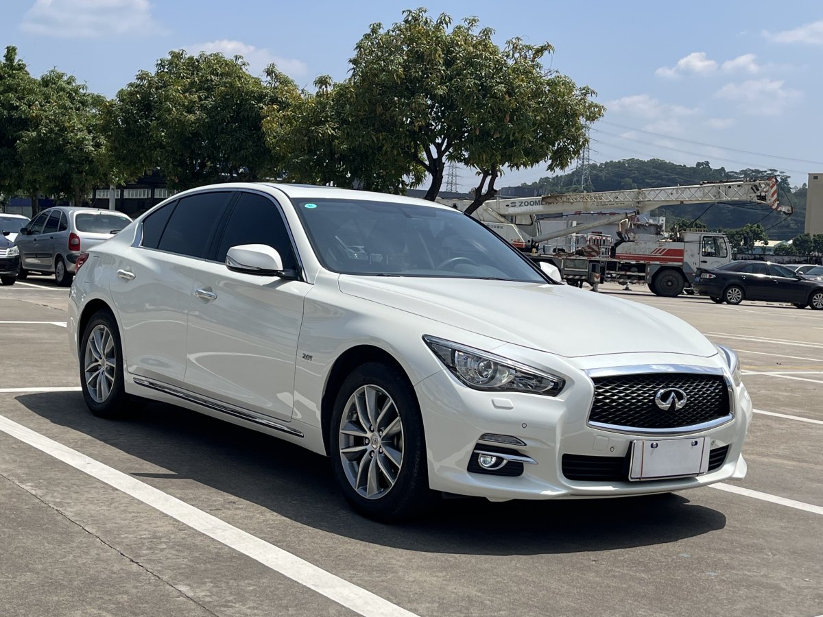 英菲尼迪 q50l 2016款 2.0t 悅享版圖片