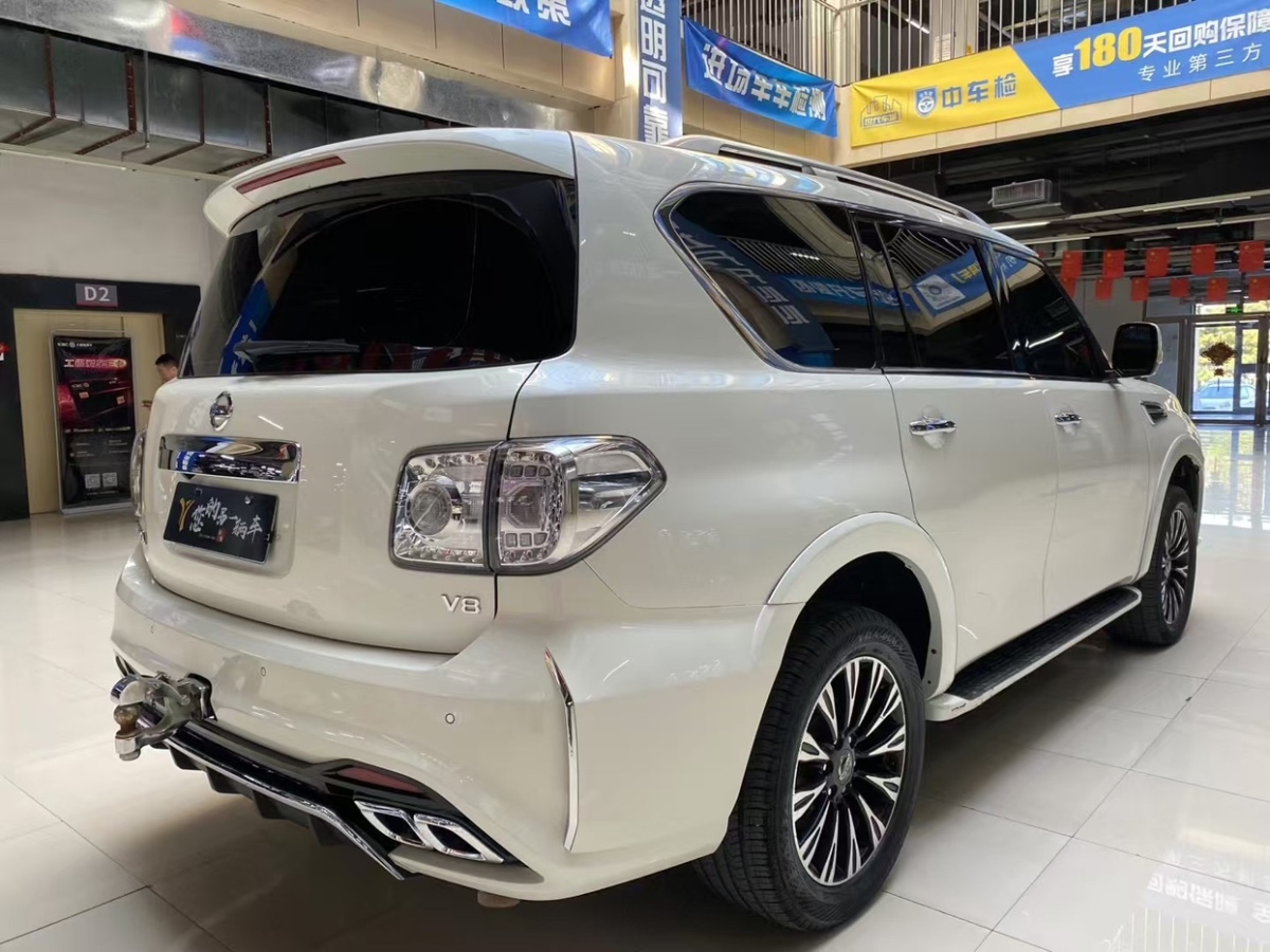 日產(chǎn) 途樂  2018款 4.0L 領(lǐng)英型圖片