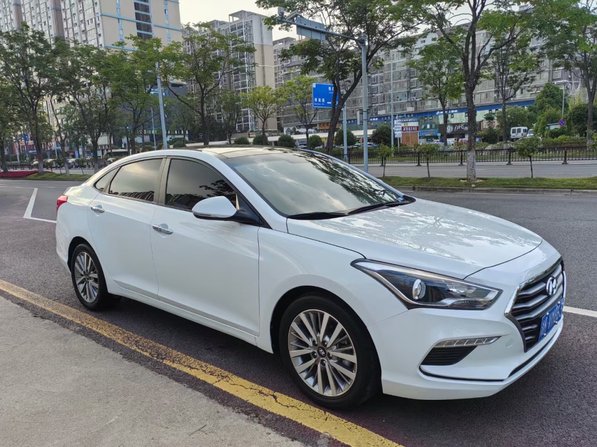 現(xiàn)代 名圖  2017款 1.8L 自動智能型GLS 國VI圖片