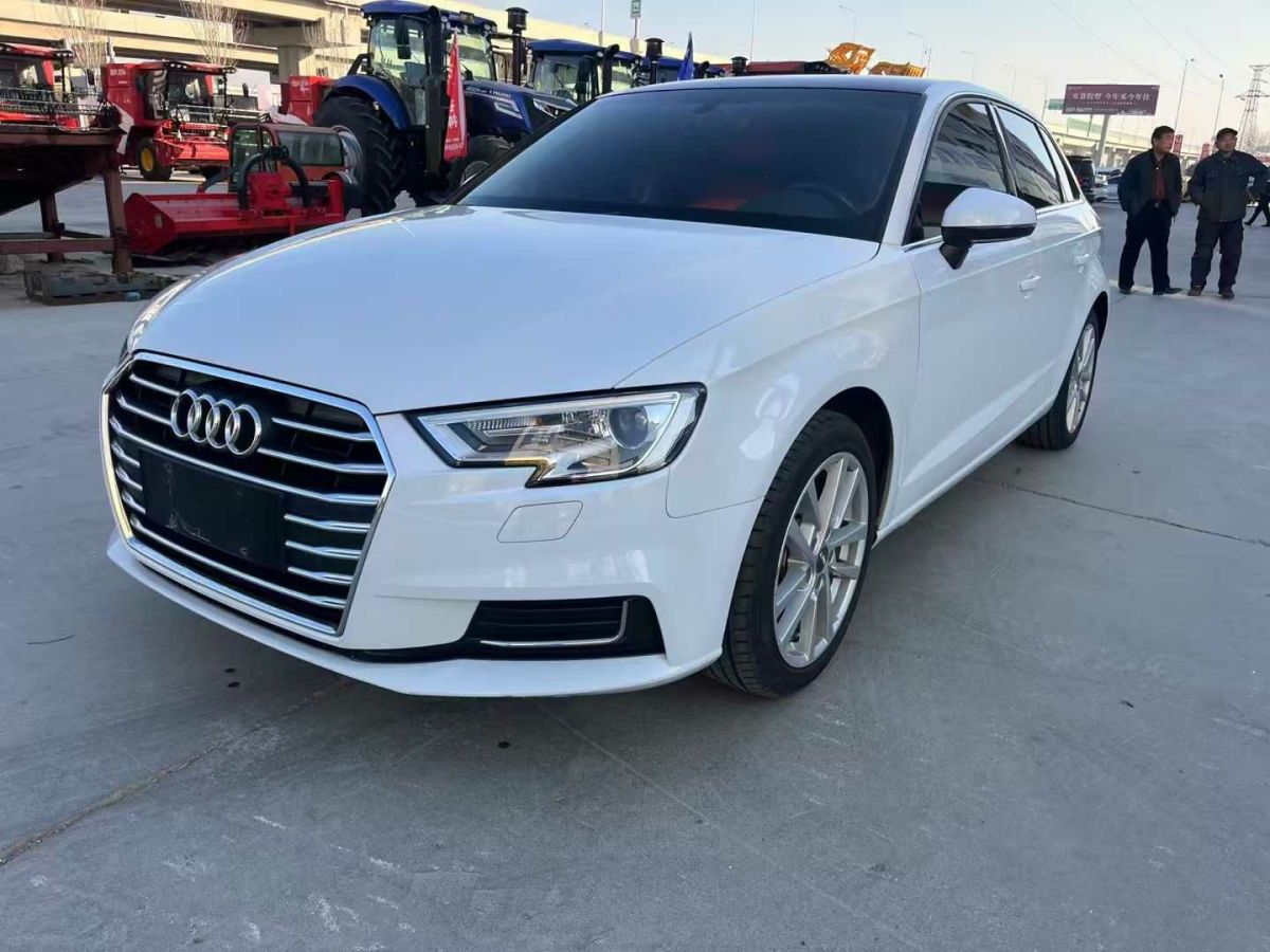 奧迪 奧迪A3  2019款 A3 35TFSI Limousine時(shí)尚型圖片